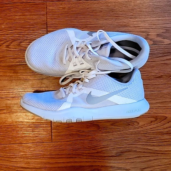 Nike Shoes - Nike Flex TR8 Training Shoes